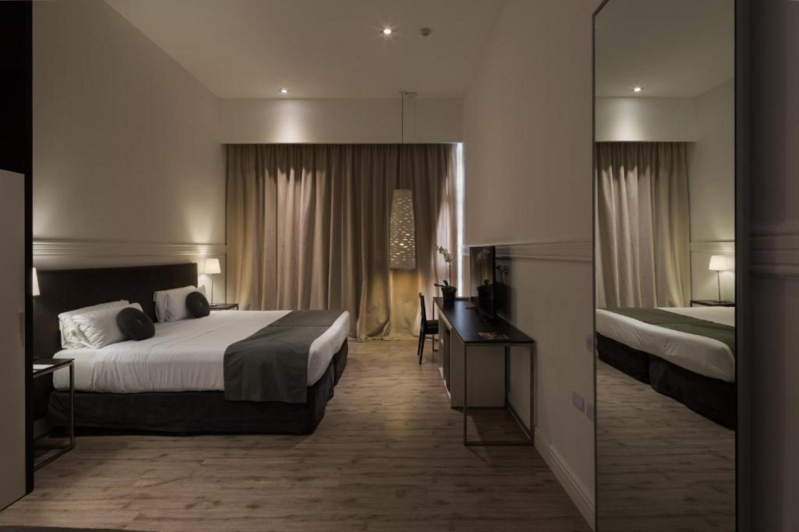 Hotel Esplendor By Wyndham Savoy